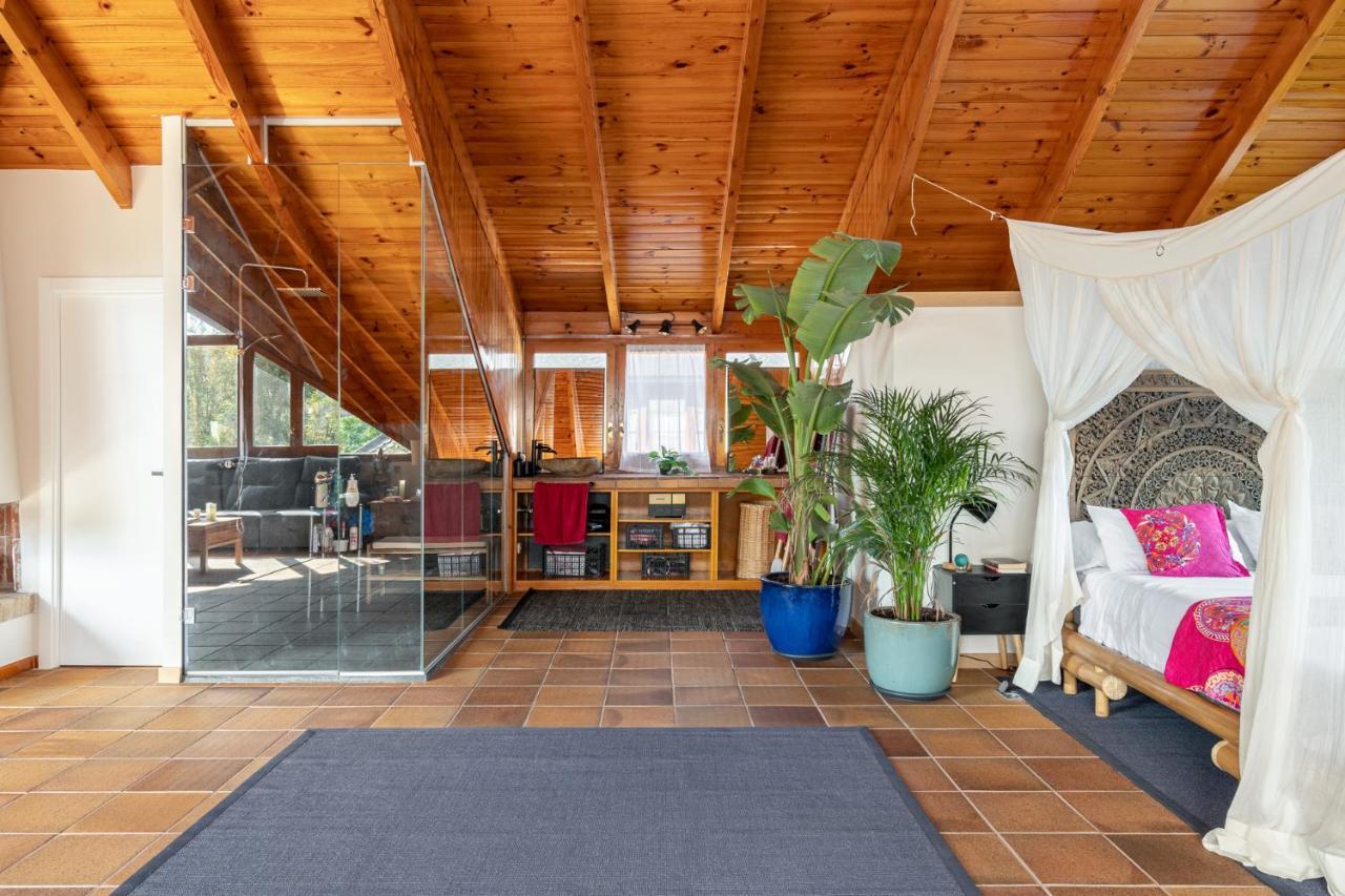 Вилла Barcelona'S Tropical Oasis Сан-Жуст-Десверн Экстерьер фото