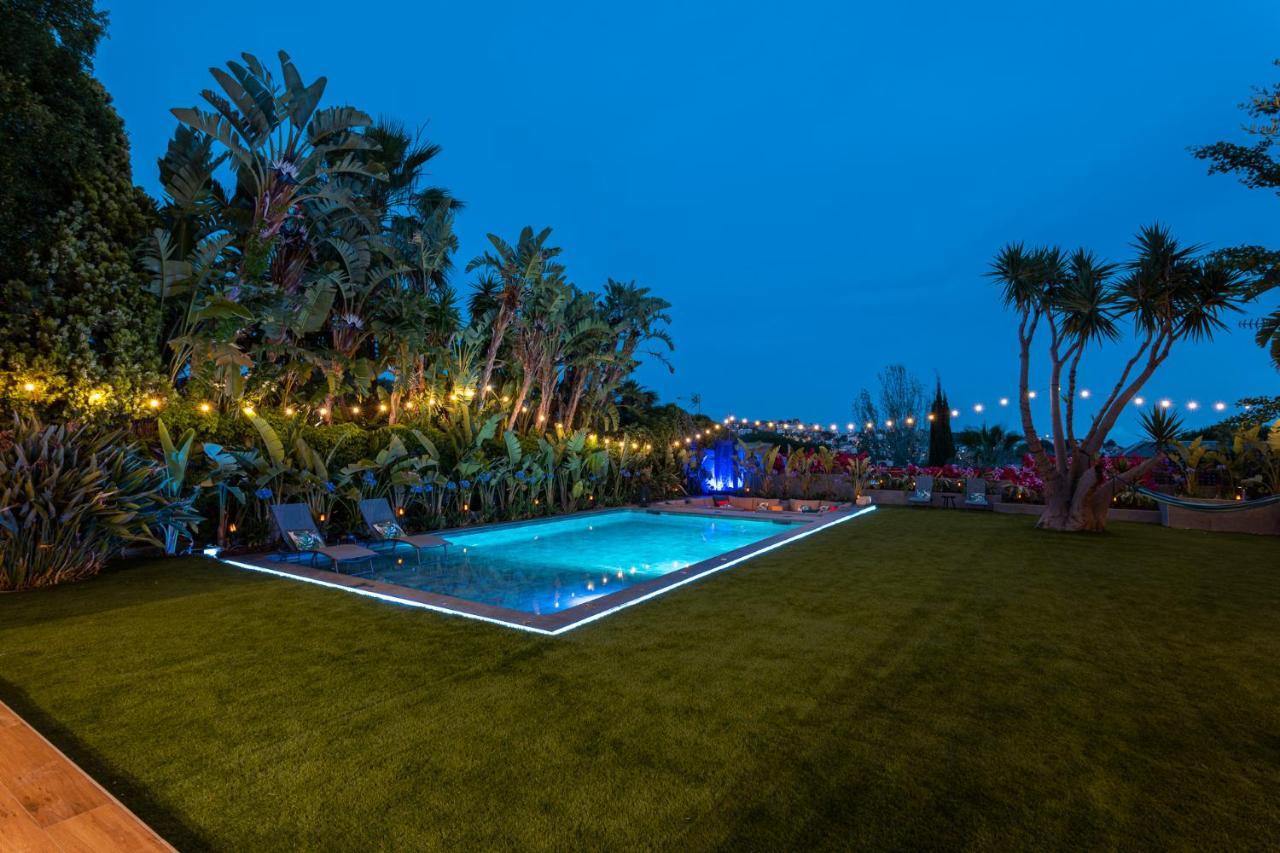 Вилла Barcelona'S Tropical Oasis Сан-Жуст-Десверн Экстерьер фото